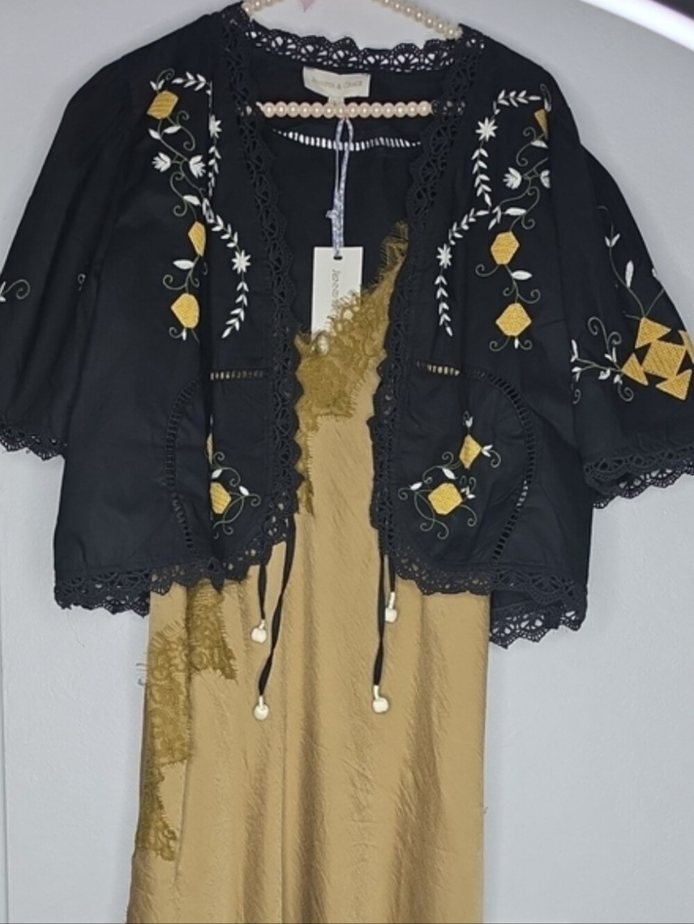 Anthropologie Jennifer & Grace Embroidered Black Peasant Crop Top Bolero - Picture 3 of 8
